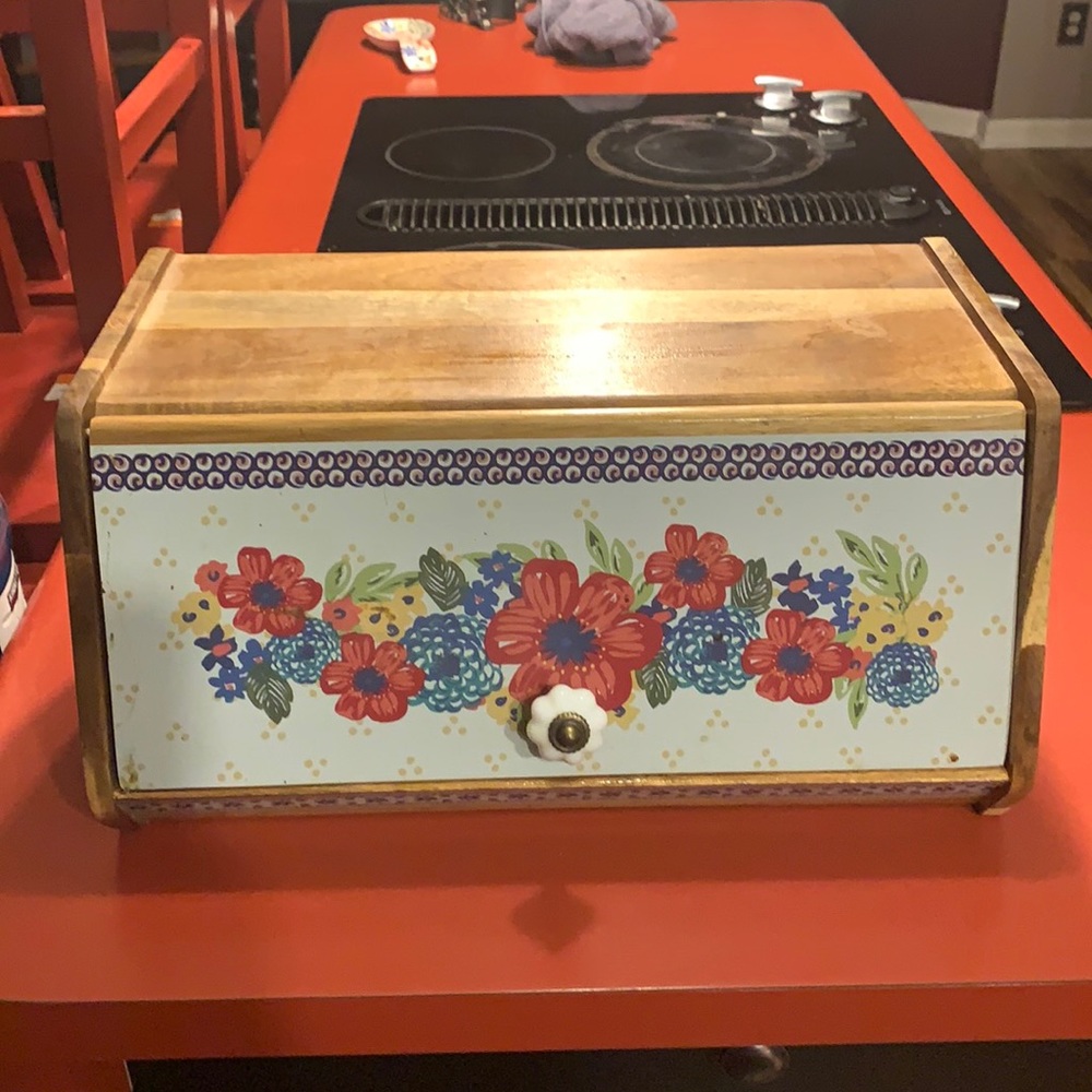Pioneer Woman Bread Box
